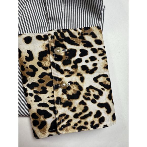 Chico’s No Iron Striped Animal Print Popover Tunic Top Size M 1 Button Up V Neck - Picture 6 of 11